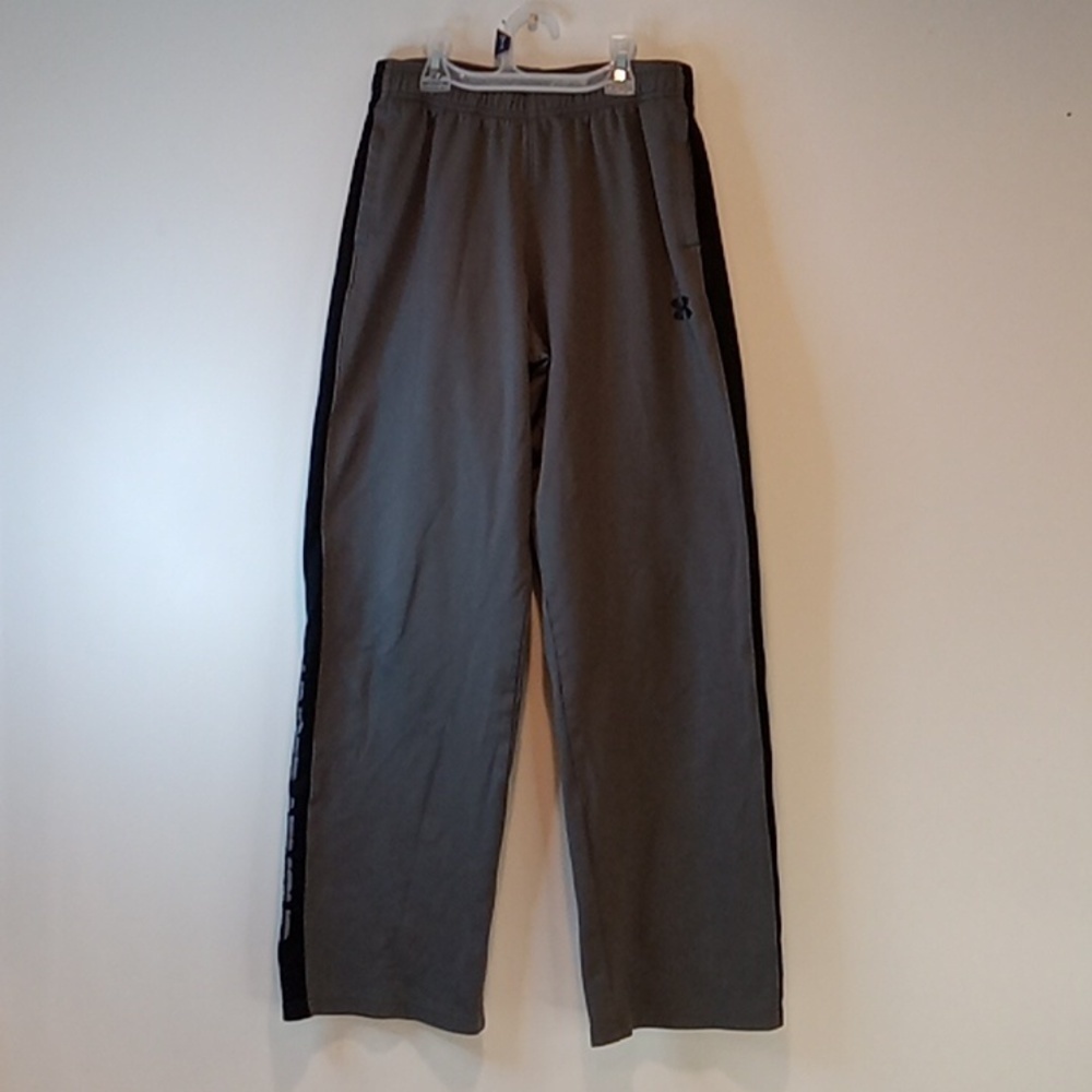 Under Armour Sweatpants Youth Boy's Size  Large Grey with Black Draw Strings EUC